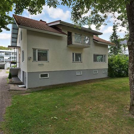 Majoitushuoneisto Tuomipuisto Apartman Naantali Kültér fotó