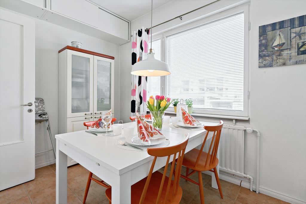 Majoitushuoneisto Tuomipuisto Apartman Naantali Kültér fotó