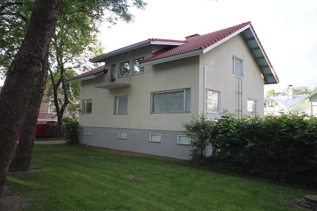 Majoitushuoneisto Tuomipuisto Apartman Naantali Kültér fotó